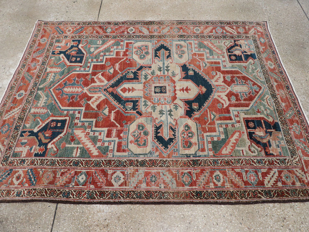 Antique Persian Heriz Accent Rug, No.31508 - Galerie Shabab