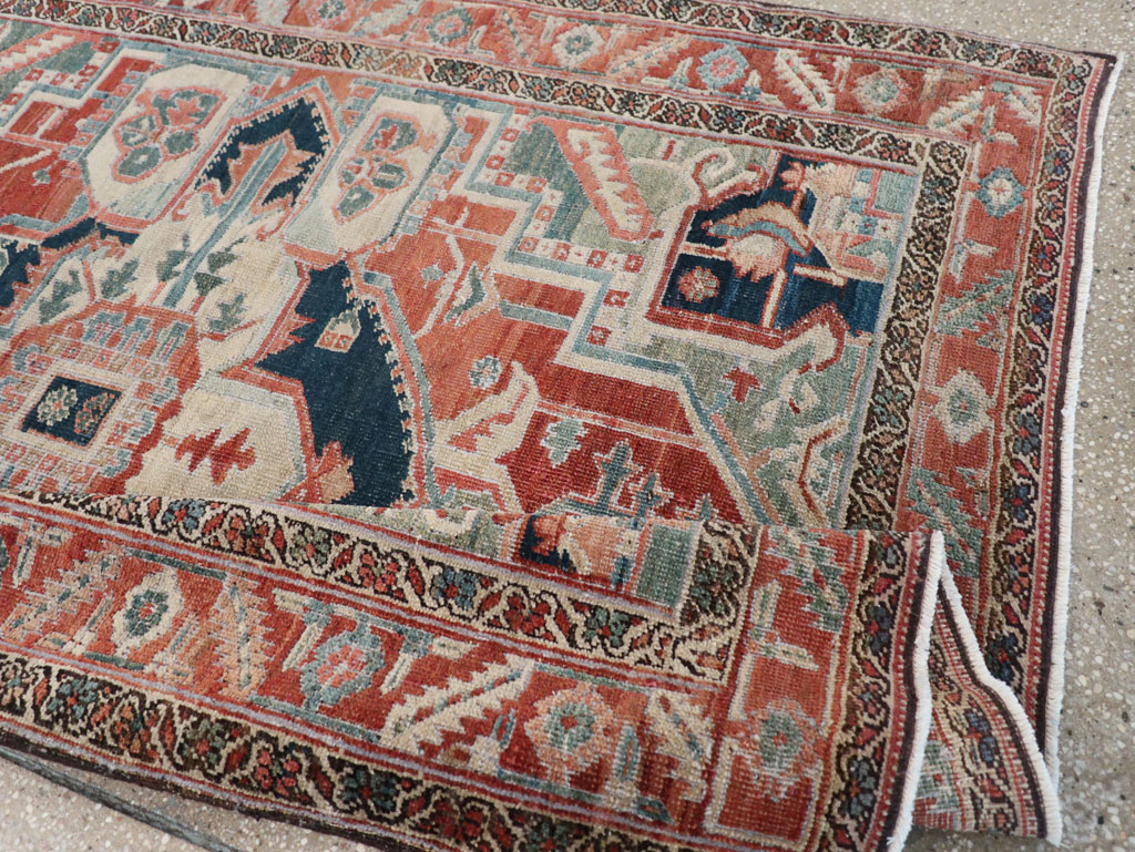 Antique Persian Heriz Accent Rug, No.31508 - Galerie Shabab