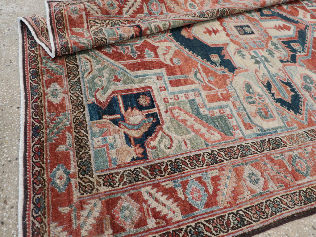 Antique Persian Heriz Accent Rug, No.31508 - Galerie Shabab