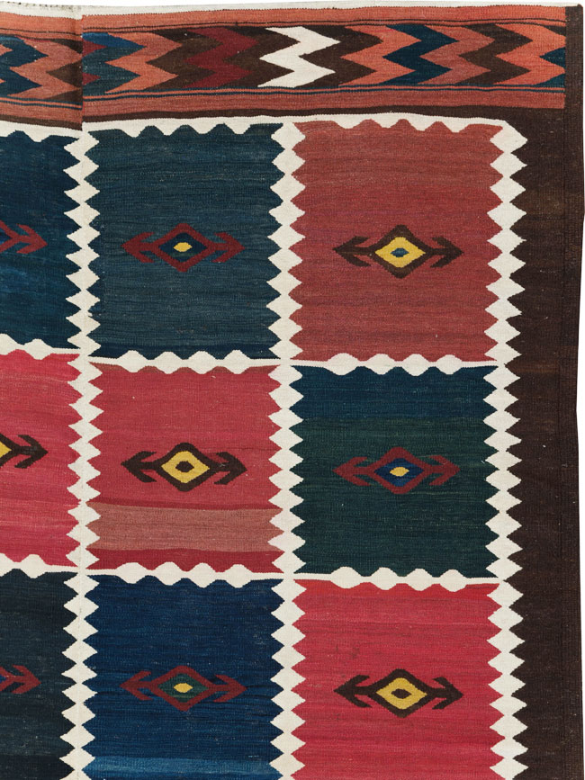 Vintage Turkish Kilim Long and Narrow Gallery Carpet, No.31509 - Galerie Shabab
