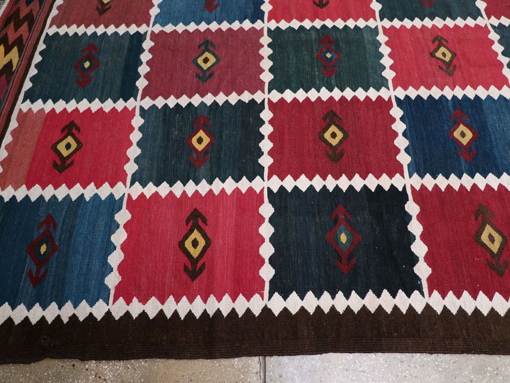Vintage Turkish Kilim Long and Narrow Gallery Carpet, No.31509 - Galerie Shabab