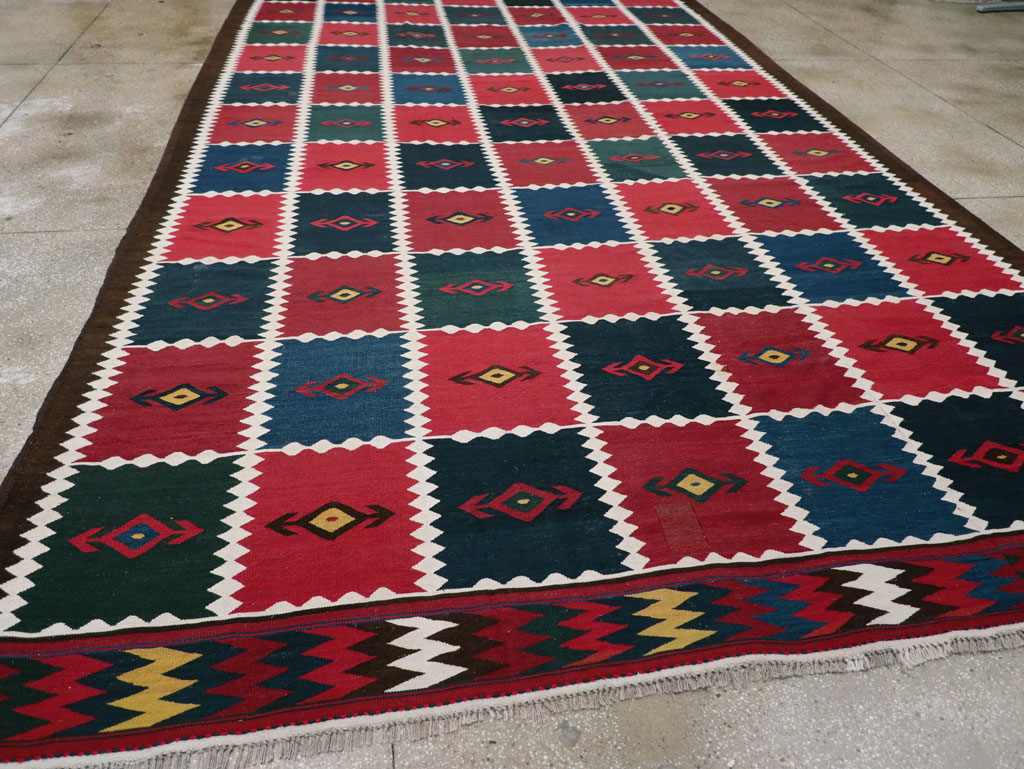 Vintage Turkish Kilim Long and Narrow Gallery Carpet, No.31509 - Galerie Shabab