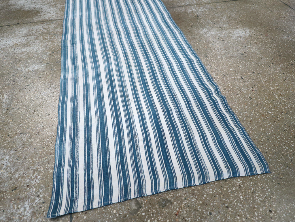 Vintage Persian Flatweave Kilim Throw Rug, No.31520 - Galerie Shabab