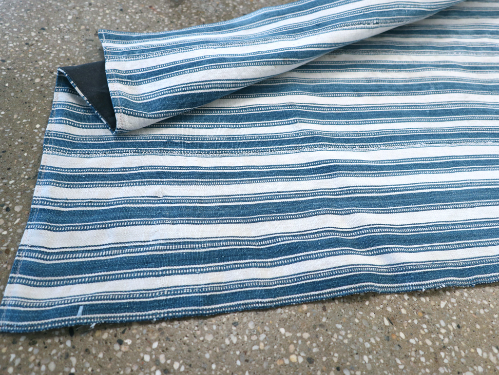 Vintage Persian Flatweave Kilim Throw Rug, No.31520 - Galerie Shabab