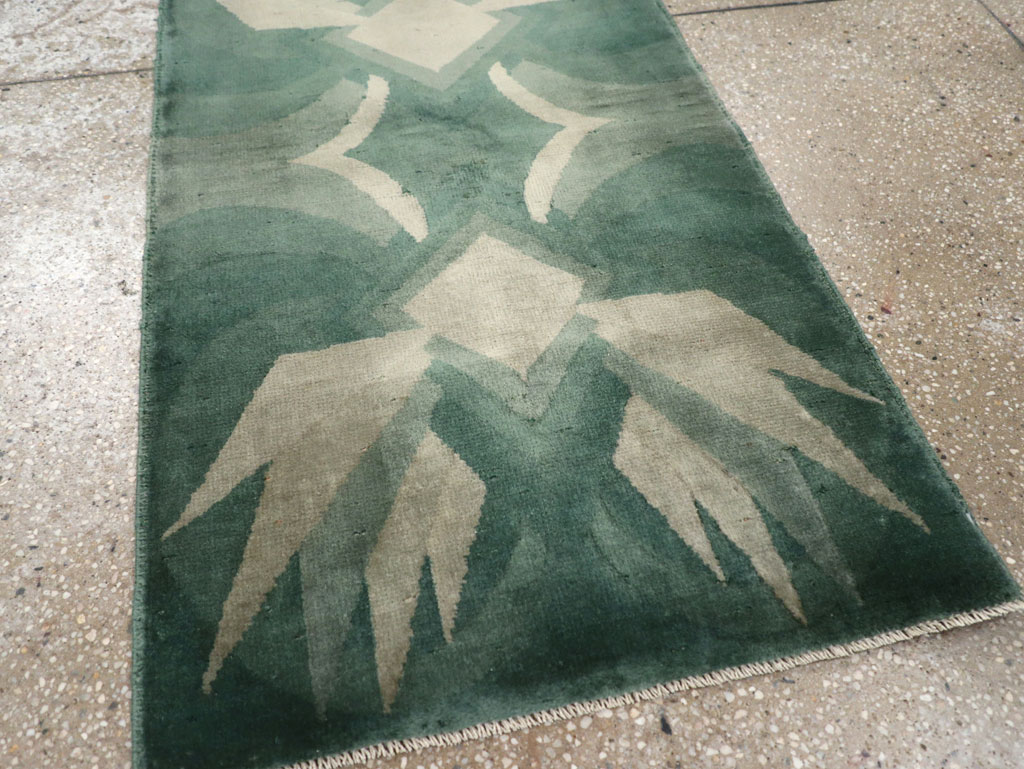 Vintage Chinese Art Deco Throw Rug, No.31525 - Galerie Shabab