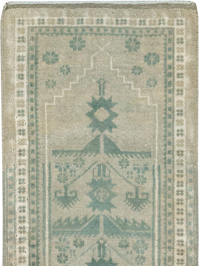 Vintage Turkish Anatolian Runner, No.31528 - Galerie Shabab