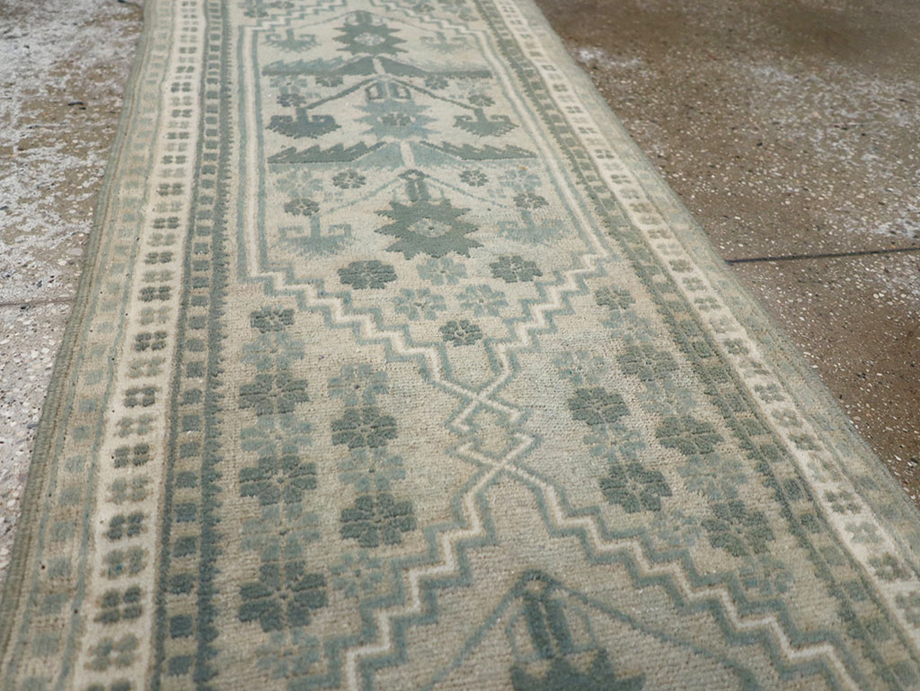 Vintage Turkish Anatolian Runner, No.31528 - Galerie Shabab