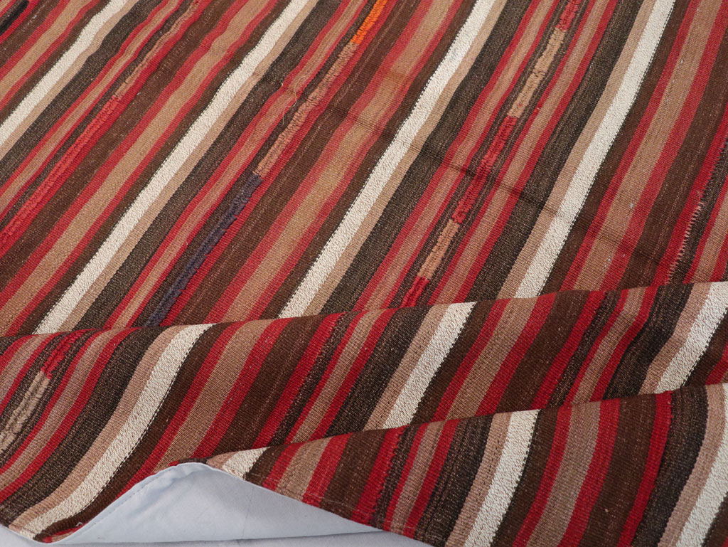 Vintage Turkish Flatweave Kilim Accent Carpet, No.31533 - Galerie Shabab