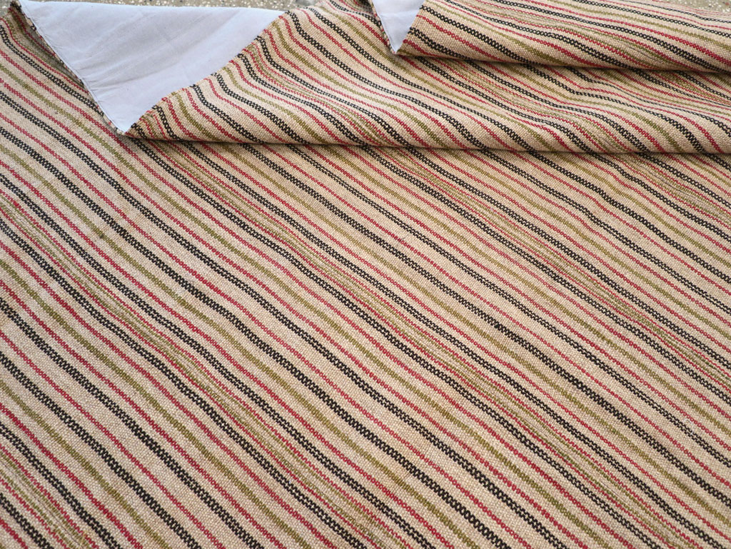 Vintage Turkish Flatweave Kilim Square Room Size Carpet, No.31534 - Galerie Shabab