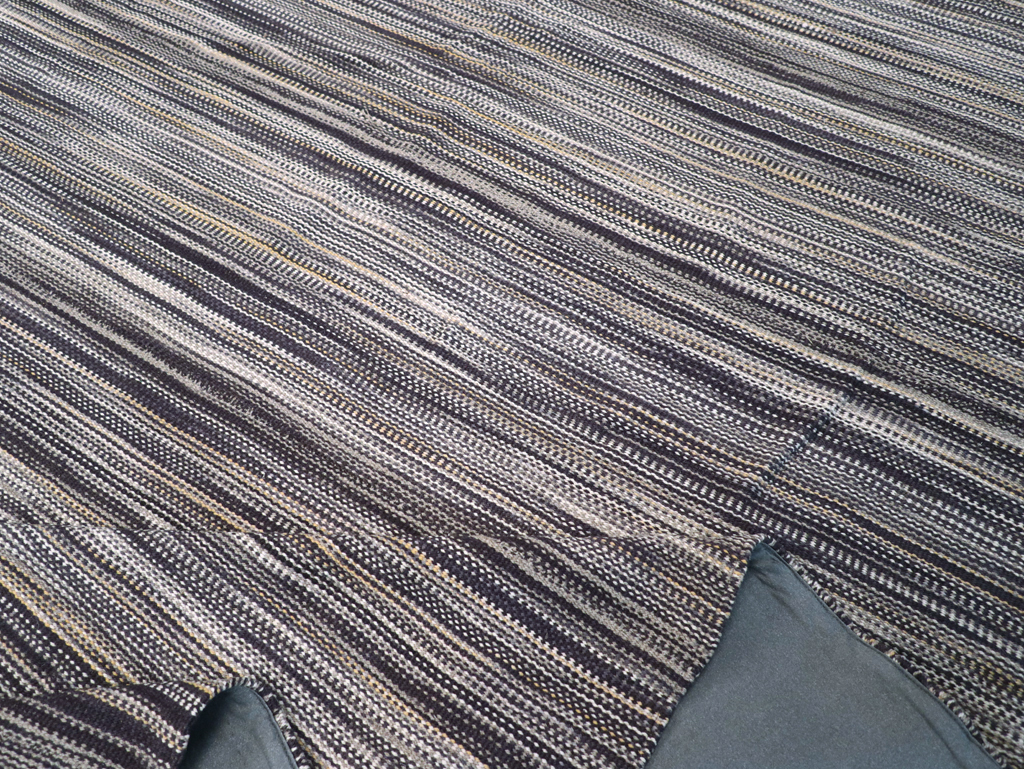 Modern Turkish Flatweave Large Carpet, No.31538 - Galerie Shabab