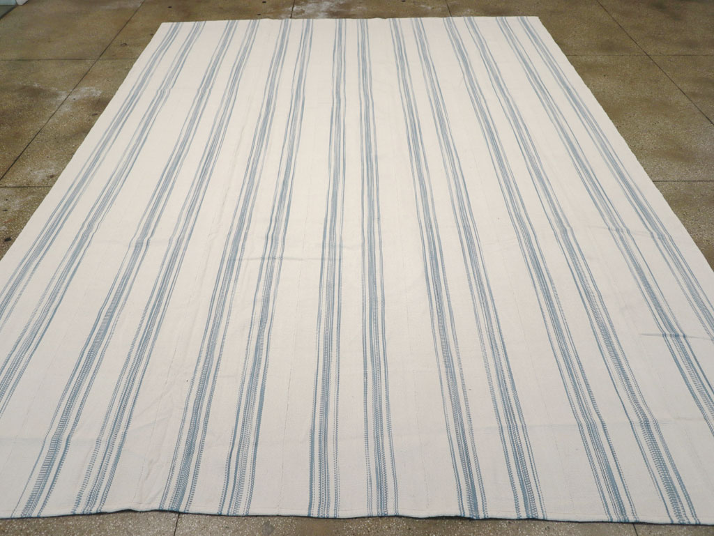 Modern Turkish Flatweave Room Size Carpet, No.31540 - Galerie Shabab