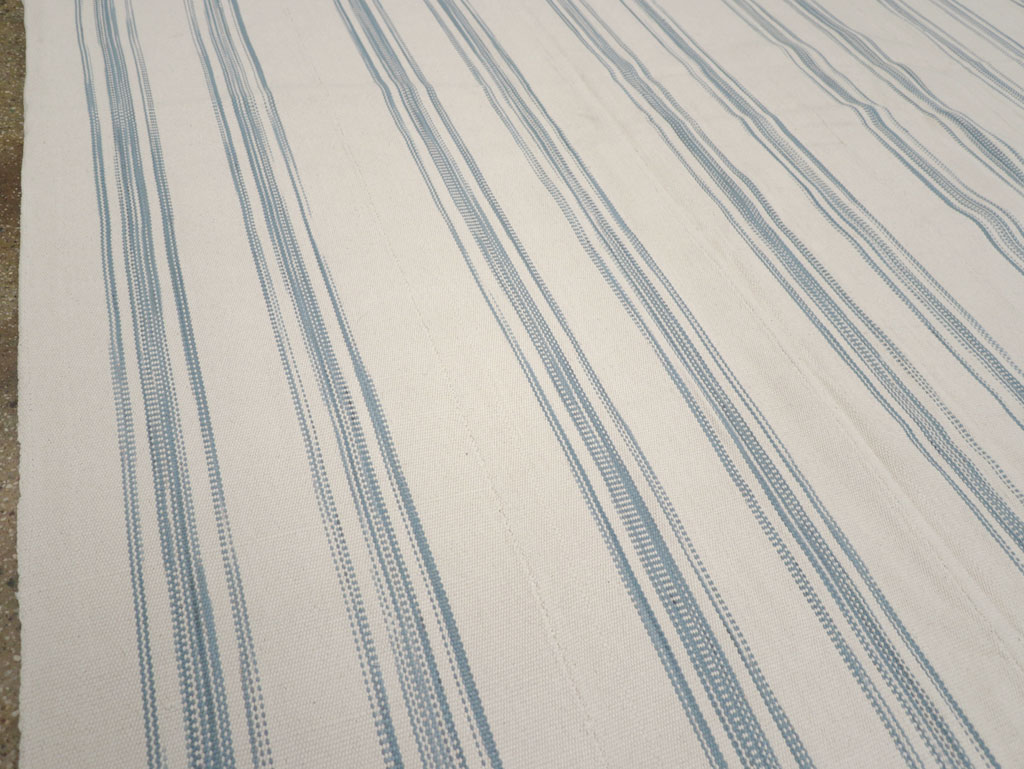 Modern Turkish Flatweave Room Size Carpet, No.31540 - Galerie Shabab