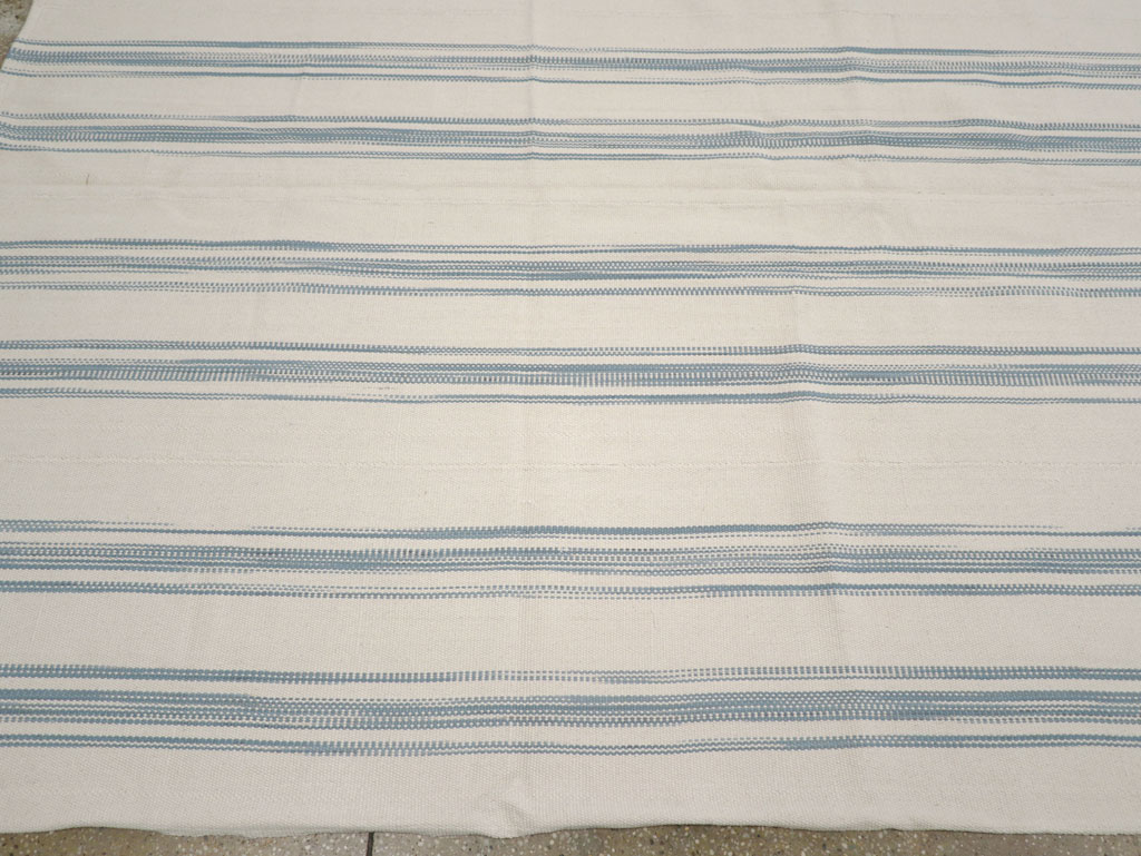 Modern Turkish Flatweave Room Size Carpet, No.31540 - Galerie Shabab