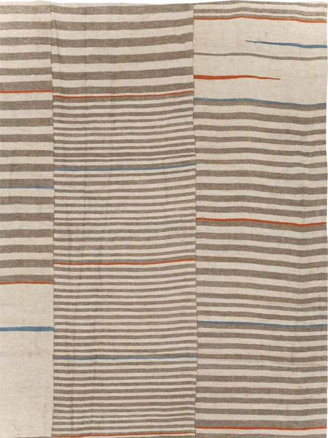 Modern Turkish Flatweave Large Room Size Carpet, No.31543 - Galerie Shabab