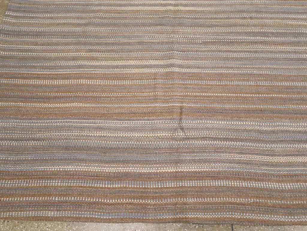 Modern Turkish Flatweave Room Size Carpet, No.31547 - Galerie Shabab