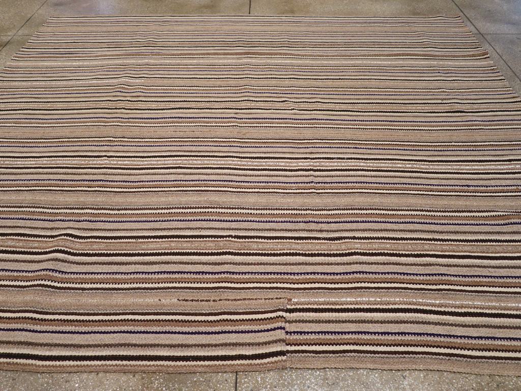 Vintage Turkish Flatweave Kilim Small Room Size Carpet, No.31551 - Galerie Shabab