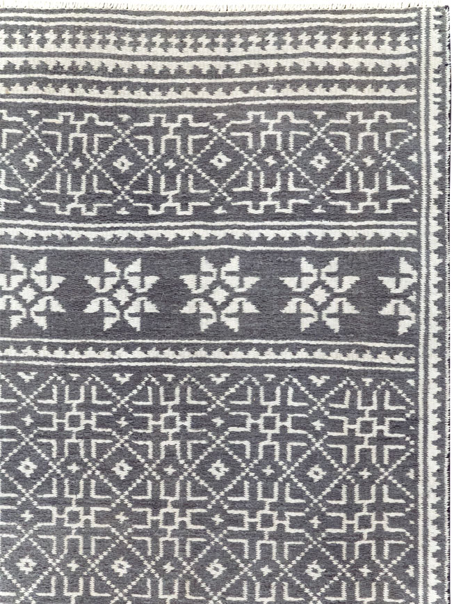 Vintage Persian Flatweave Gallery Carpet, No.31556 - Galerie Shabab