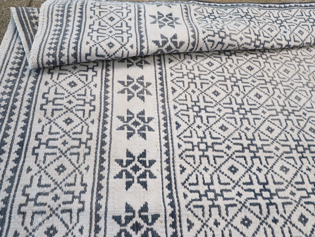 Vintage Persian Flatweave Gallery Carpet, No.31556 - Galerie Shabab