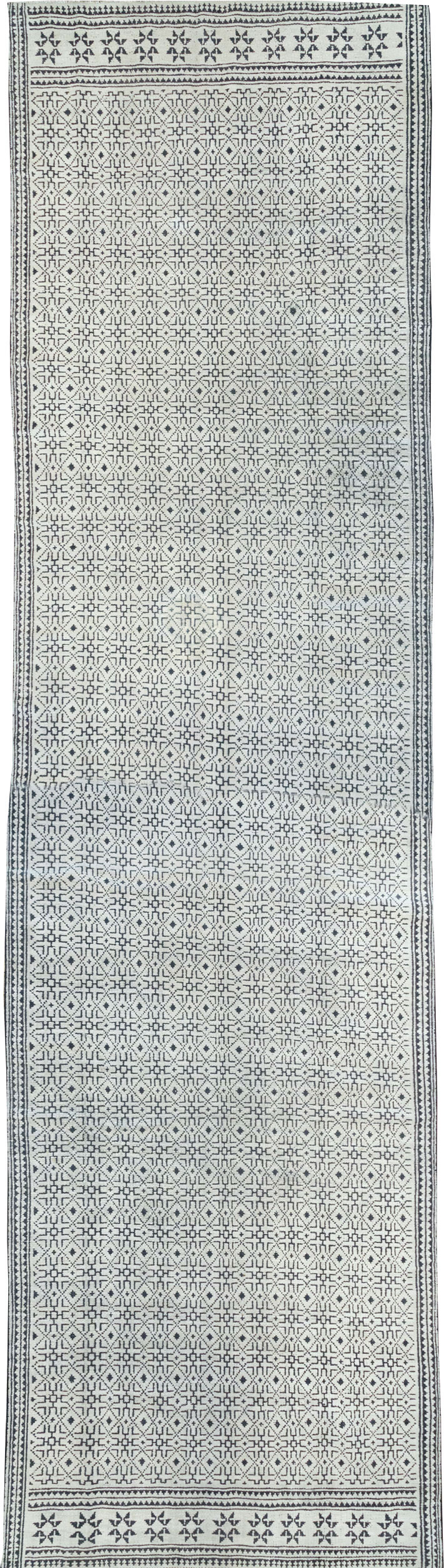 Vintage Persian Flatweave Long and Narrow Gallery Carpet, No.31557 - Galerie Shabab