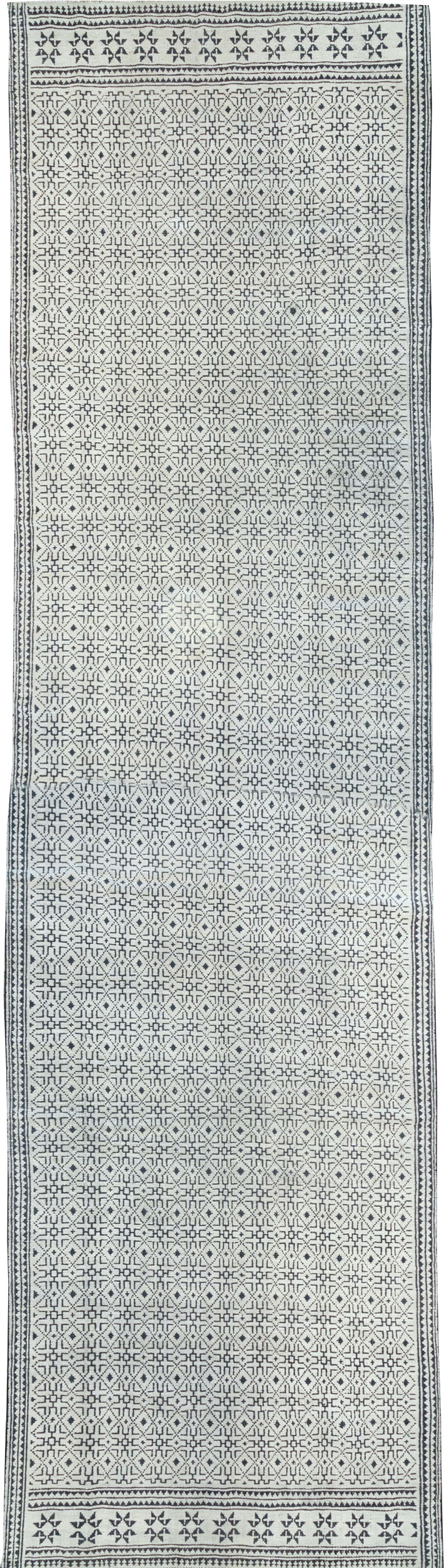 Vintage Persian Flatweave Long and Narrow Gallery Carpet, No.31557 - Galerie Shabab