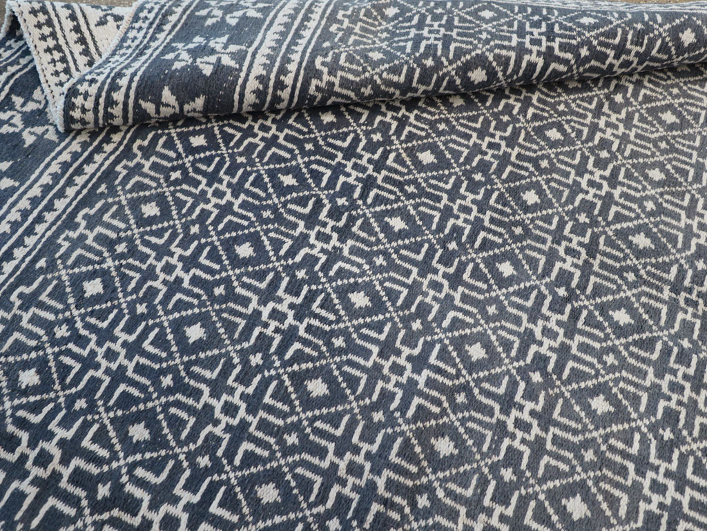 Vintage Persian Flatweave Long and Narrow Gallery Carpet, No.31557 - Galerie Shabab