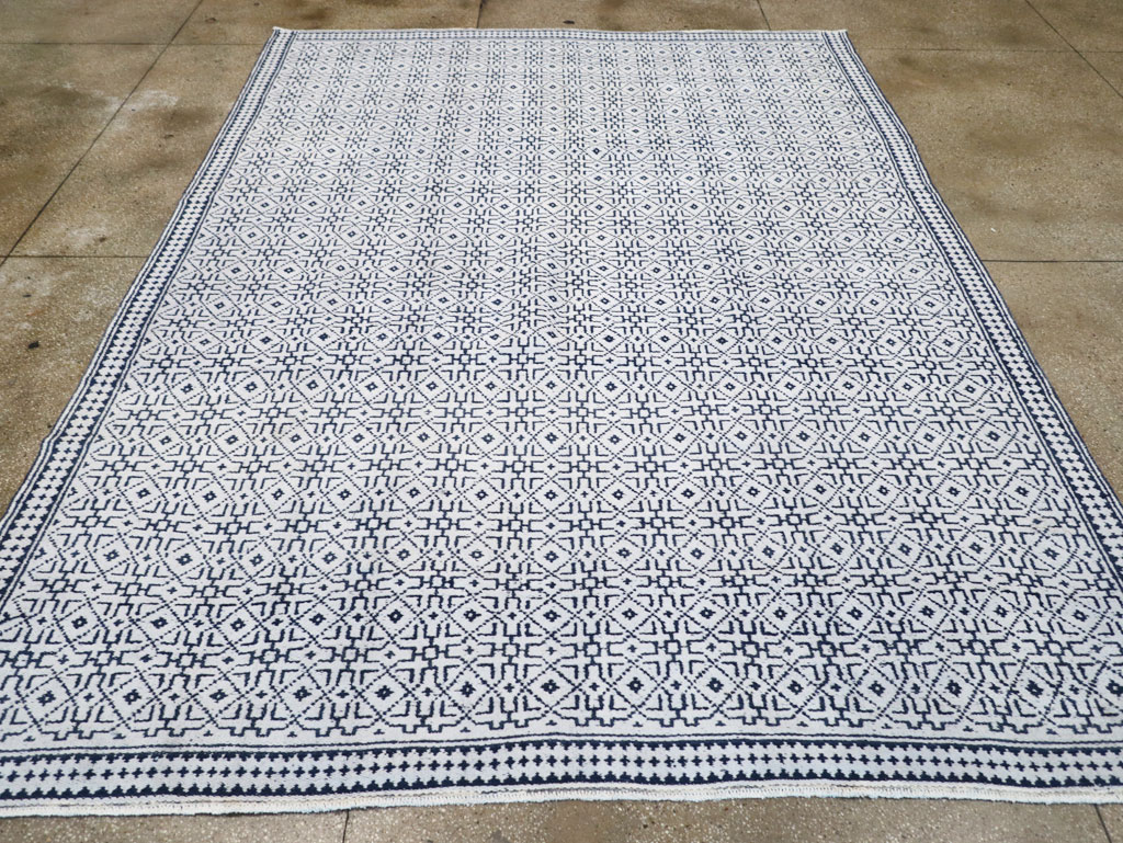 Vintage Persian Flatweave Room Size Carpet, No.31558 - Galerie Shabab