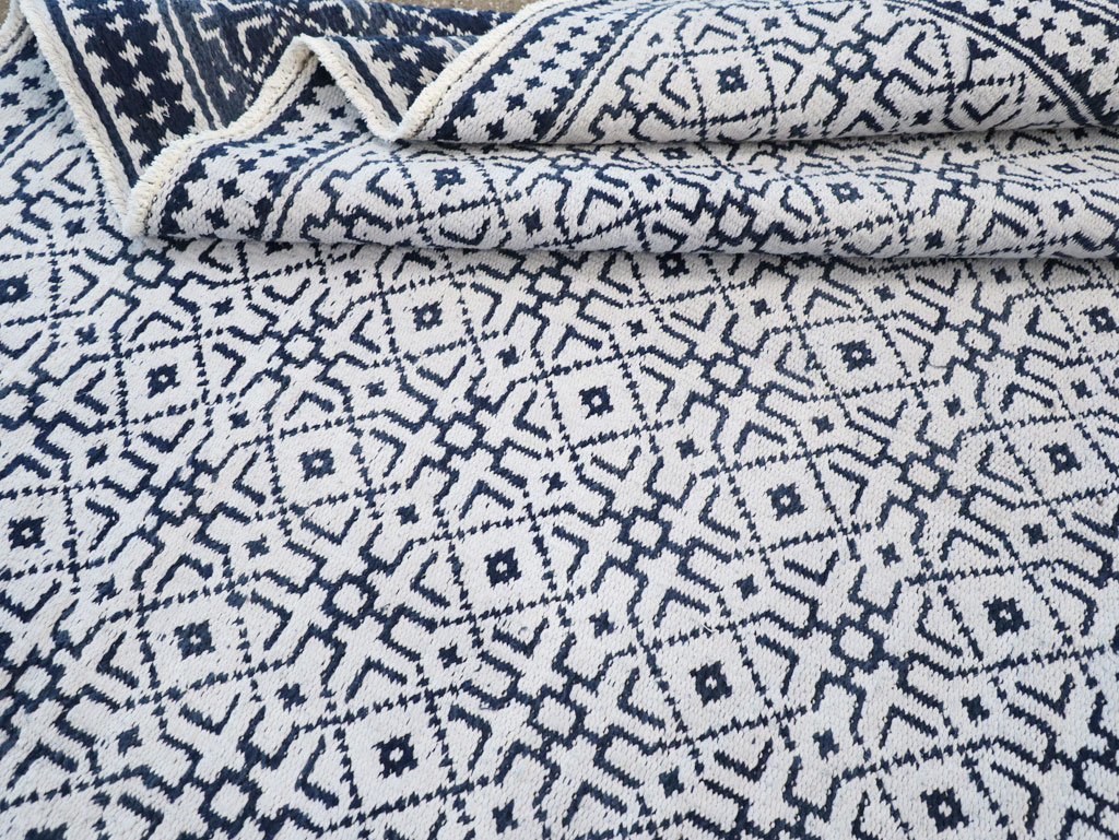 Vintage Persian Flatweave Room Size Carpet, No.31558 - Galerie Shabab