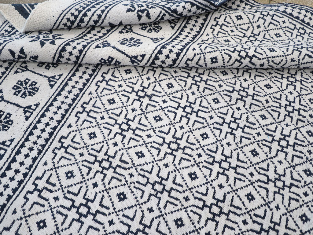 Vintage Persian Flatweave Kilim Large Carpet, No.31559 - Galerie Shabab