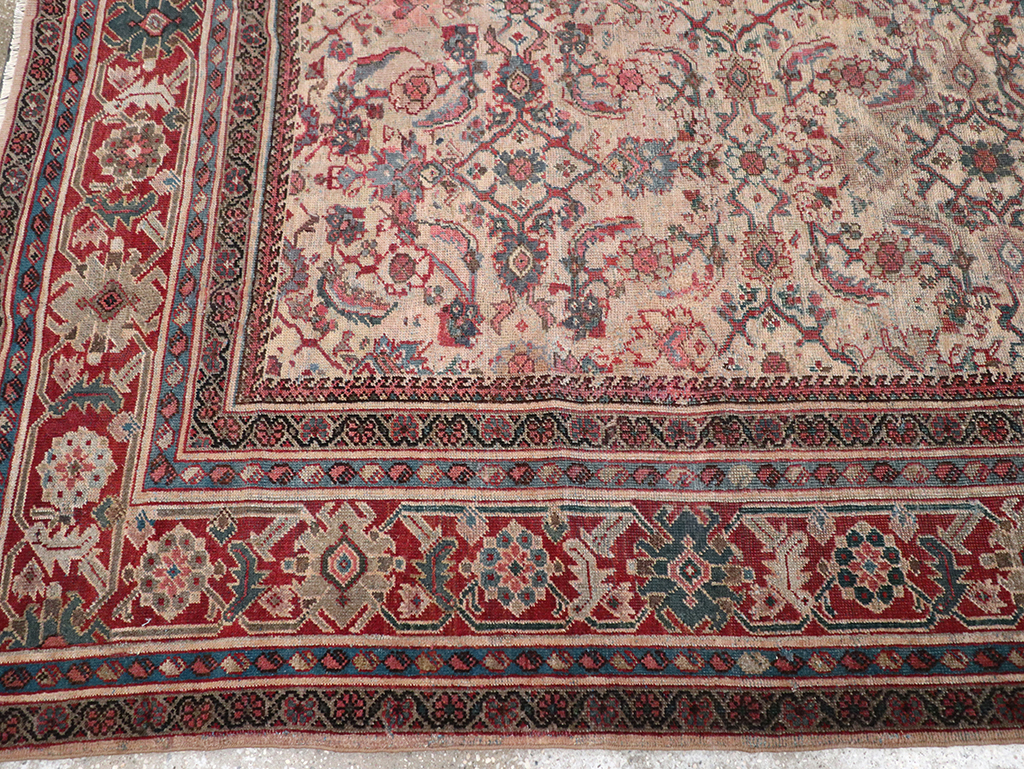 Antique Persian Mahal Accent Carpet, No.31572 - Galerie Shabab