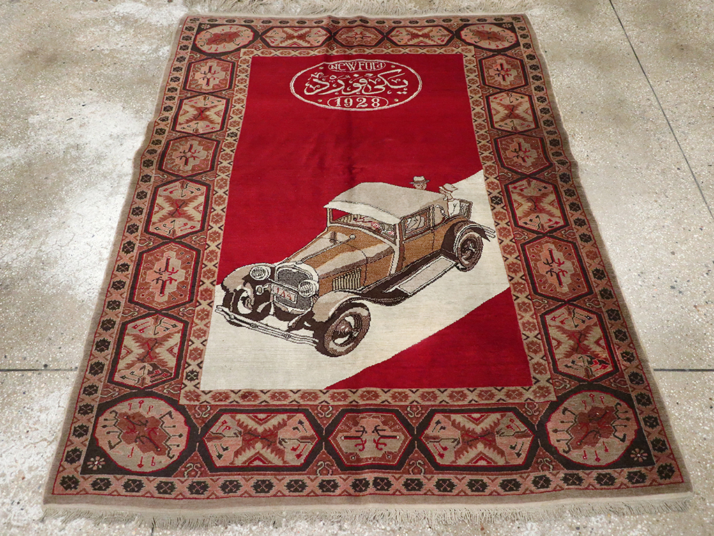 Vintage Persian Sivas Pictorial Accent Rug, No.31579 - Galerie Shabab