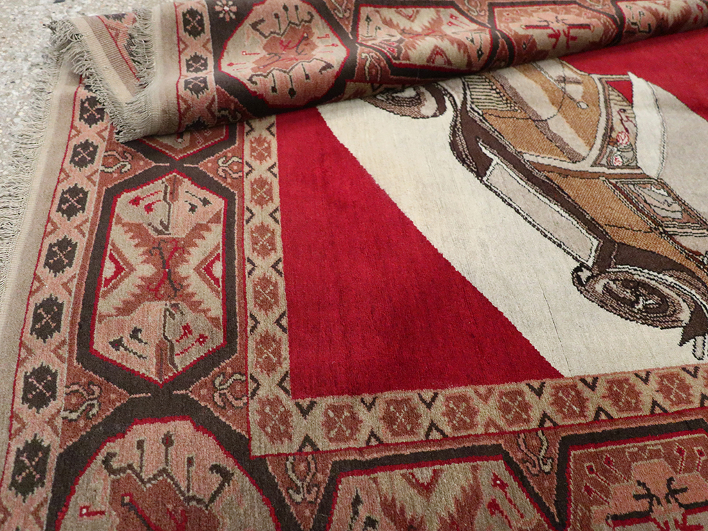 Vintage Persian Sivas Pictorial Accent Rug, No.31579 - Galerie Shabab