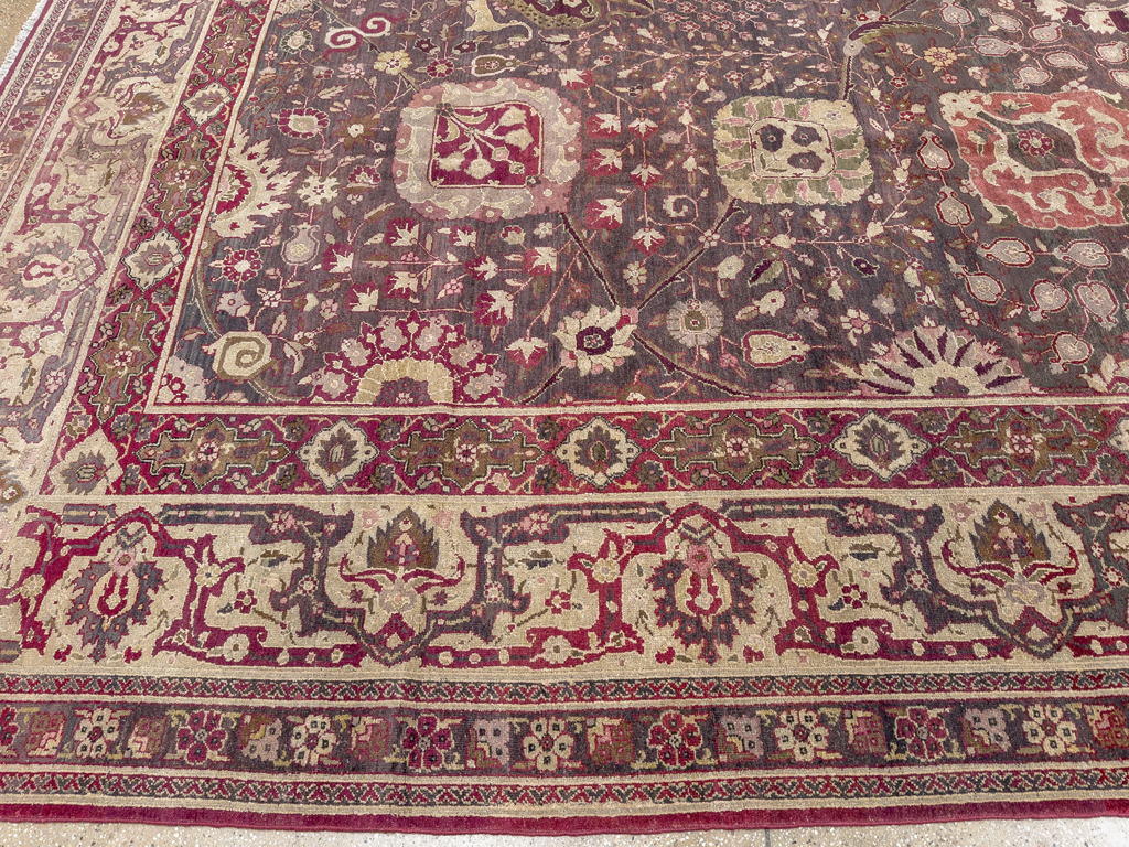 Antique Indian Agra Large Carpet, No.31581 - Galerie Shabab
