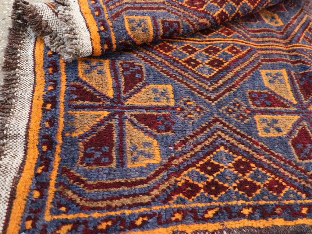 Vintage Persian Baluch Throw Rug, No.31582 - Galerie Shabab