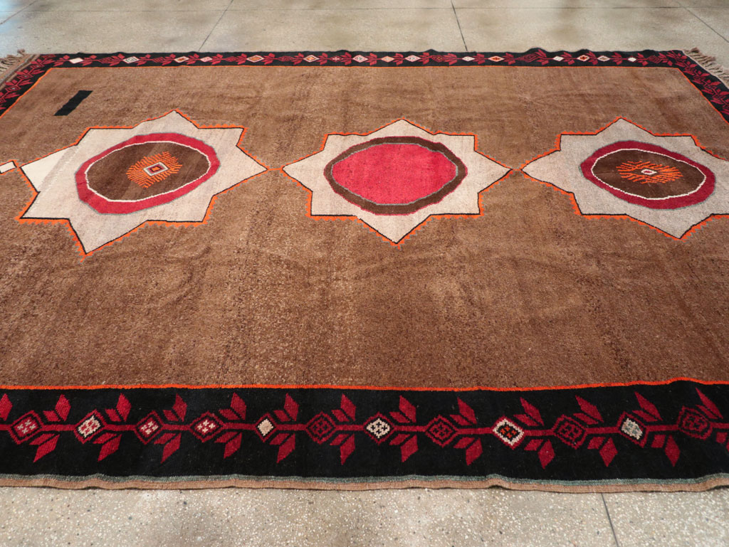 Vintage Turkish Anatolian Tribal Room Size Carpet, No.31584 - Galerie Shabab