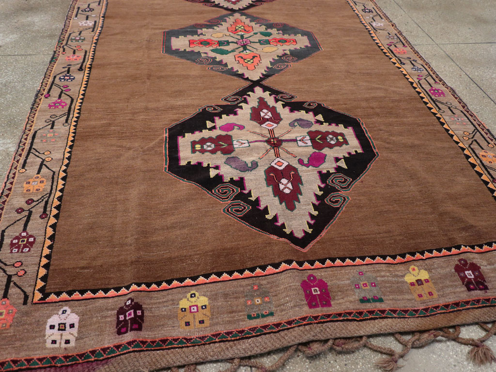 Vintage Turkish Tribal Small Room Size Carpet, No.31585 - Galerie Shabab