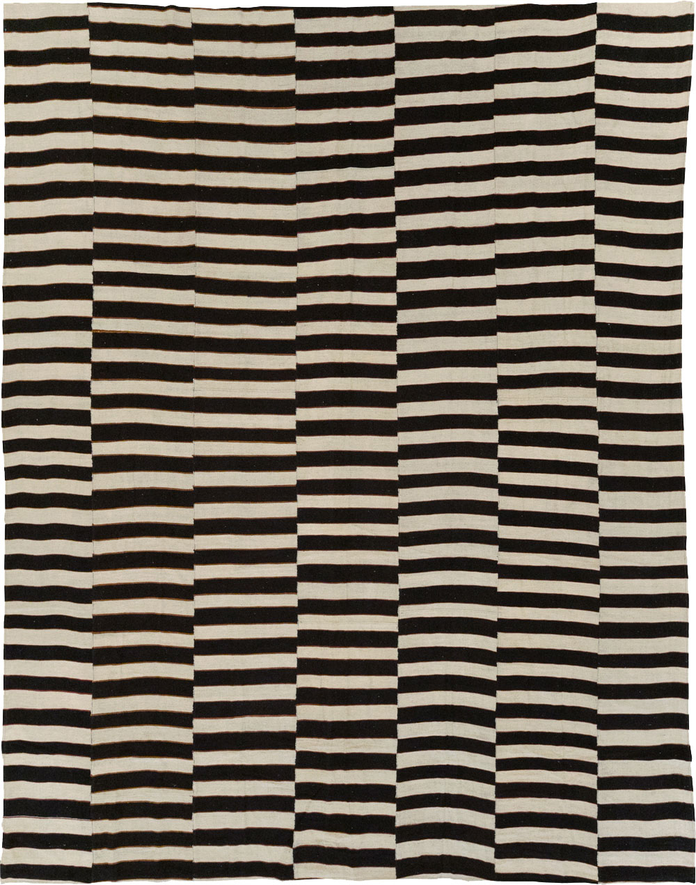 Modern Turkish Flatweave Kilim Room Size Carpet, No.31595 - Galerie Shabab