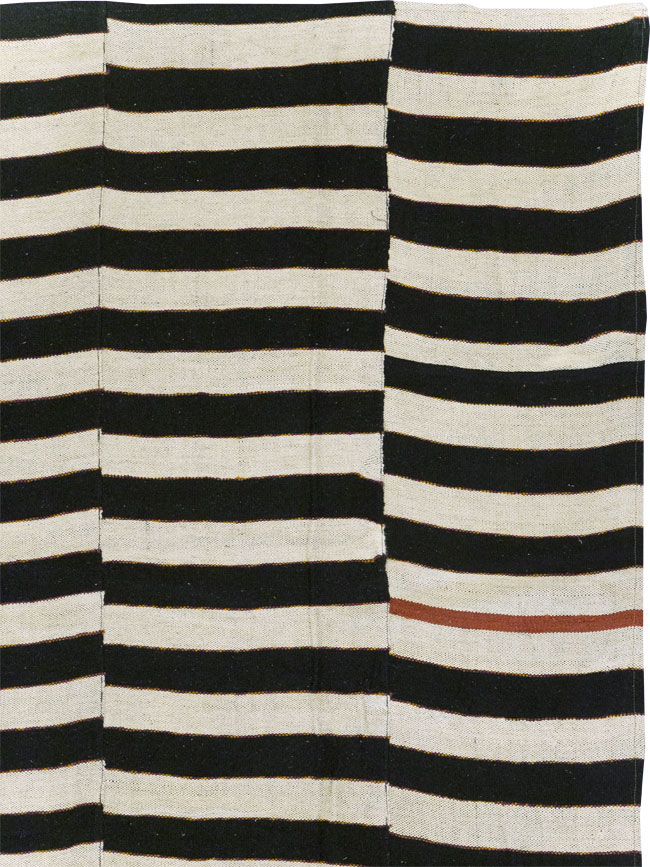 Modern Turkish Flatweave Kilim Room Size Carpet, No.31602 - Galerie Shabab