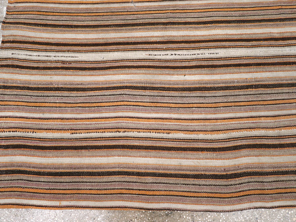 Vintage Turkish Flatweave Kilim Square Carpet, No.31604 - Galerie Shabab
