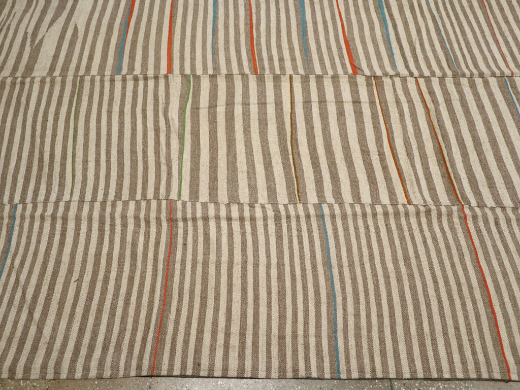 Modern Turkish Flatweave Kilim Large Carpet, No.31608 - Galerie Shabab