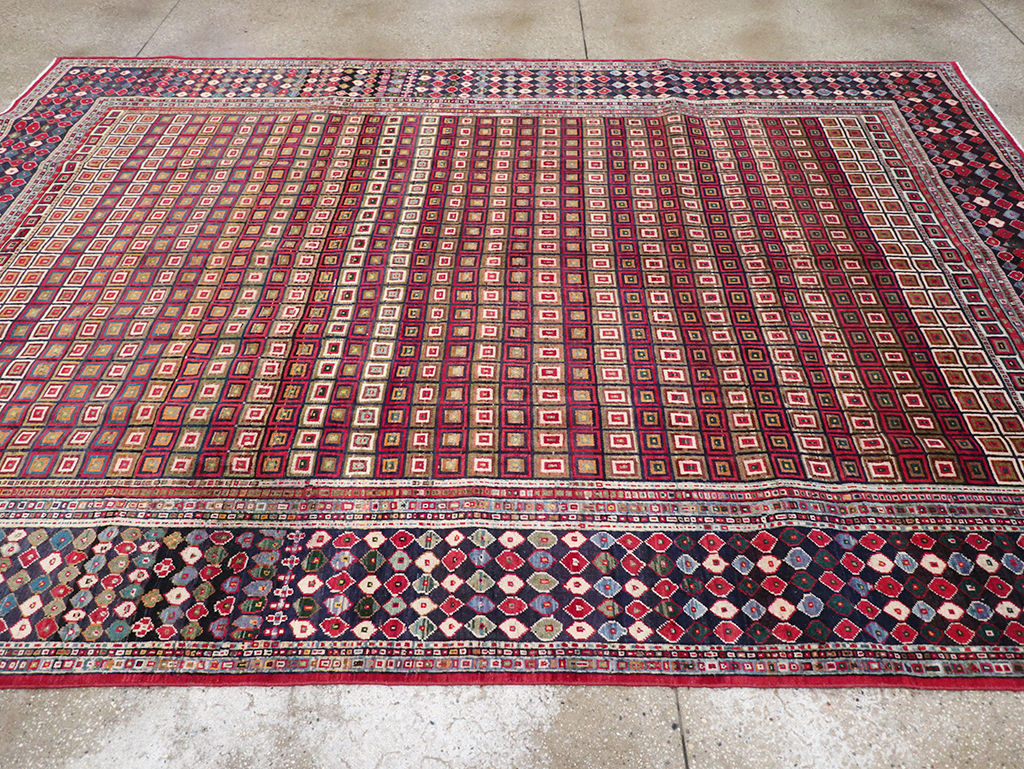 Vintage Persian Tabriz Room Size Carpet, No.31610 - Galerie Shabab