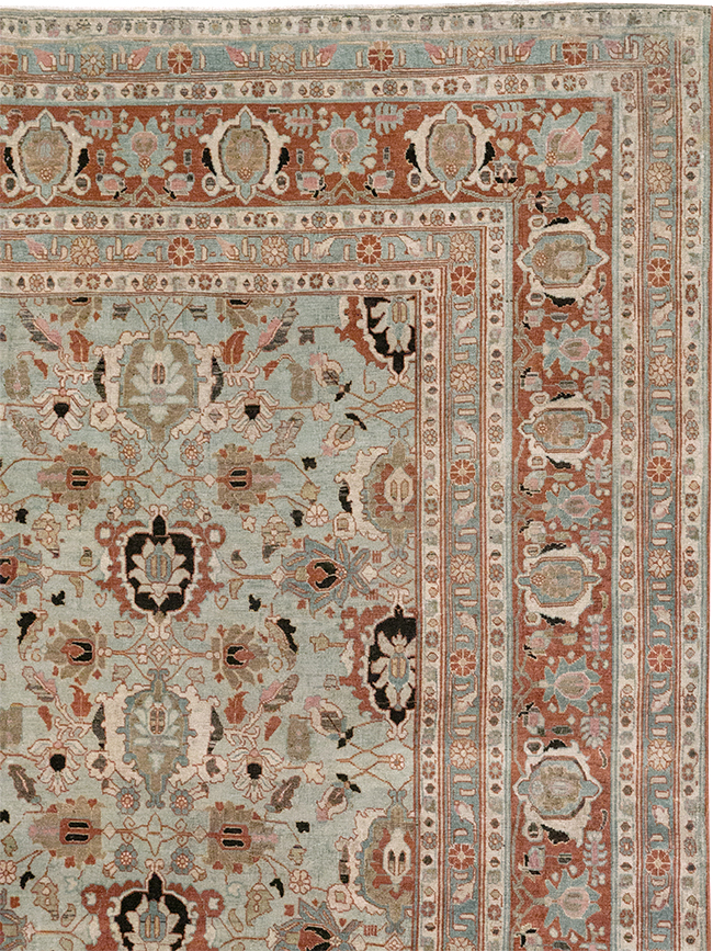Antique Persian Varamin Room Size Carpet, No.31612 - Galerie Shabab
