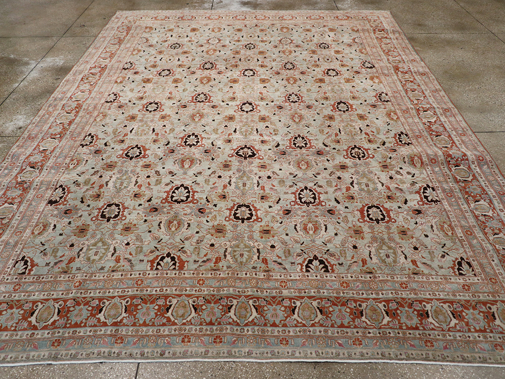 Antique Persian Varamin Room Size Carpet, No.31612 - Galerie Shabab