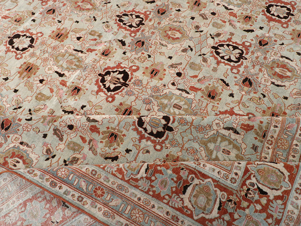 Antique Persian Varamin Room Size Carpet, No.31612 - Galerie Shabab