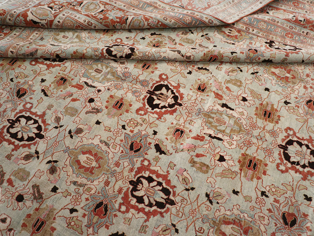 Antique Persian Varamin Room Size Carpet, No.31612 - Galerie Shabab