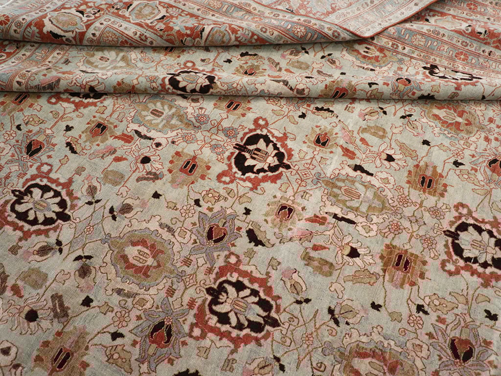 Antique Persian Varamin Room Size Carpet, No.31612 - Galerie Shabab