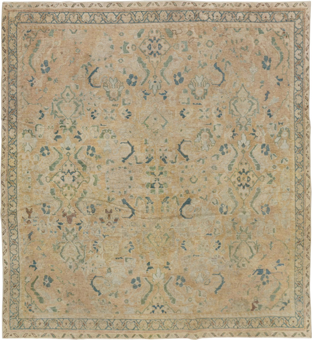 Vintage Persian Mahal Square Accent Carpet, No.31620 - Galerie Shabab