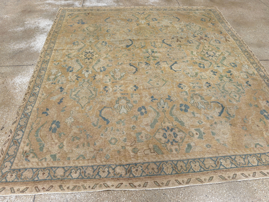 Vintage Persian Mahal Square Accent Carpet, No.31620 - Galerie Shabab