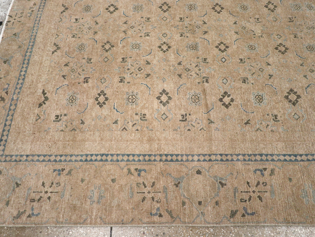 Vintage Persian Mahal Room Size Carpet, No.31621 - Galerie Shabab