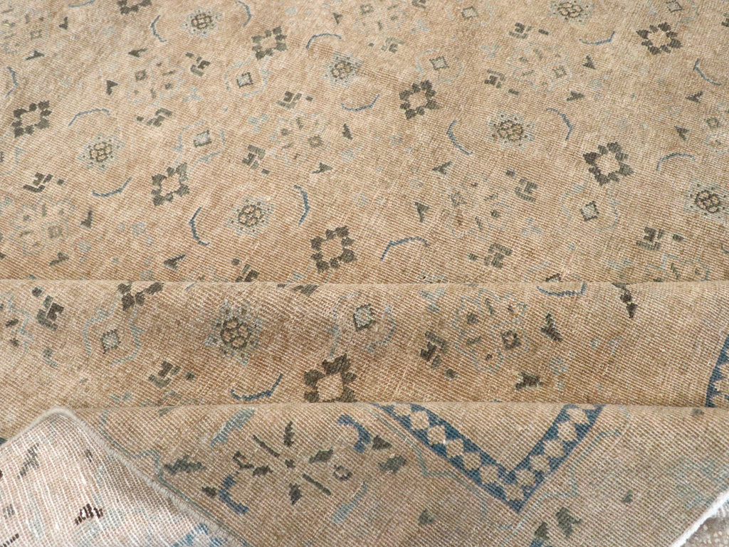 Vintage Persian Mahal Room Size Carpet, No.31621 - Galerie Shabab