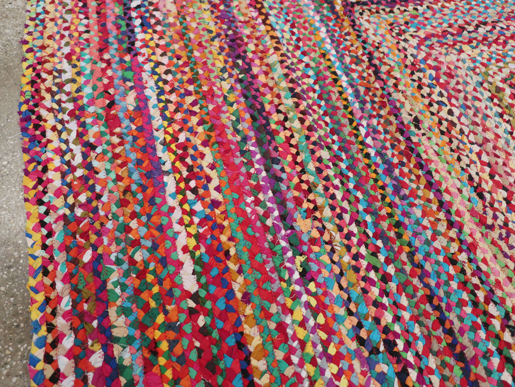 Vintage American Braided Small Room Size Carpet, No.31623 - Galerie Shabab